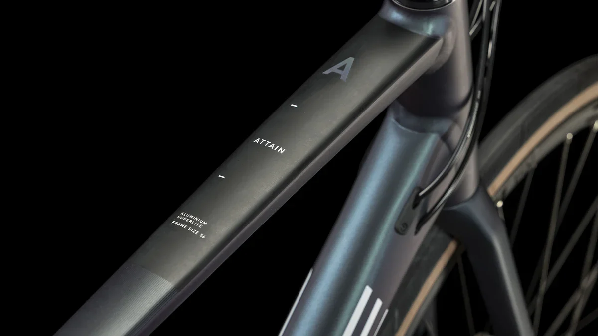 Bicicleta Ruta Cube Attain Aro 700c Azul - Image 5