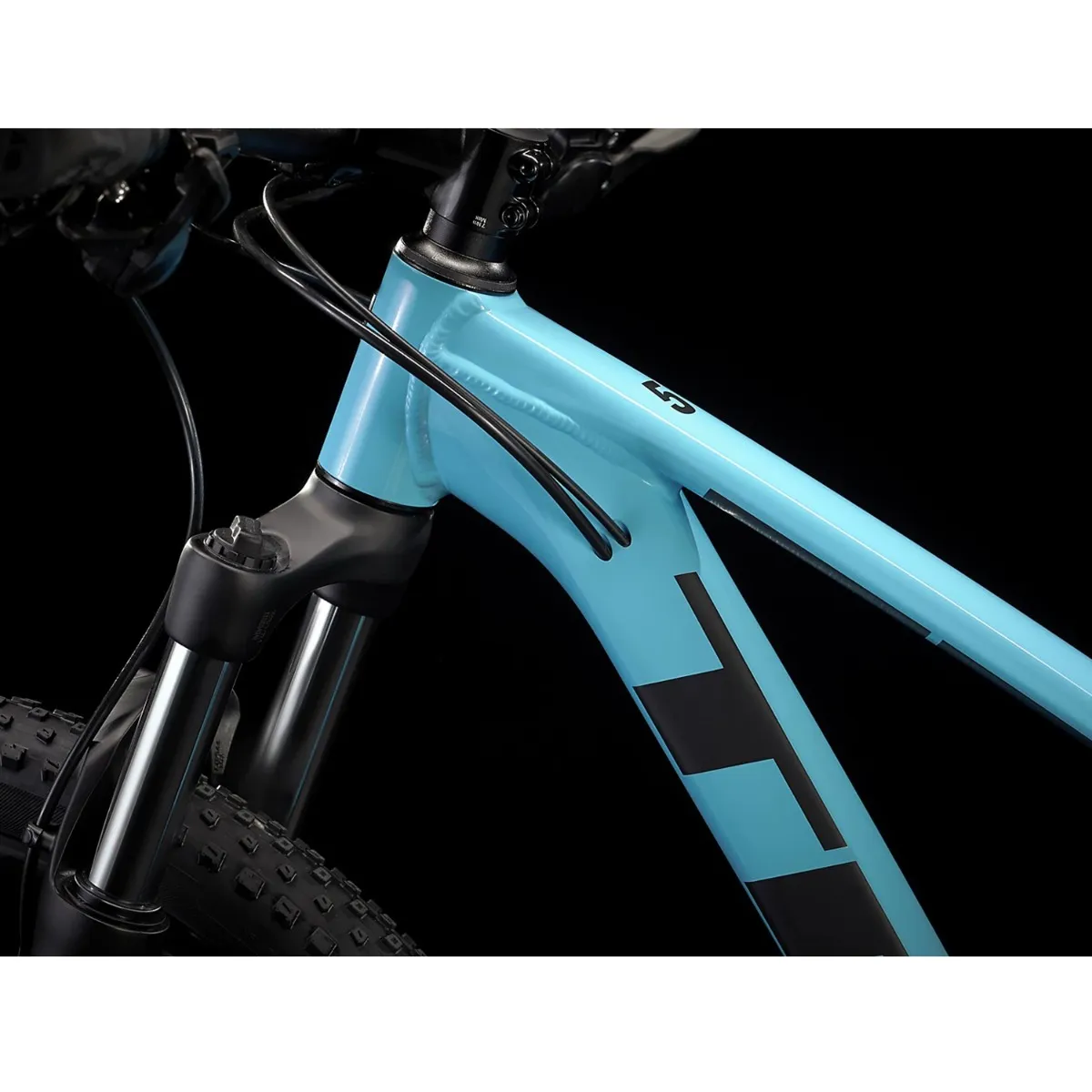 Bicicleta MTB Trek Marlin 5 Celeste 2da Gen - Image 3