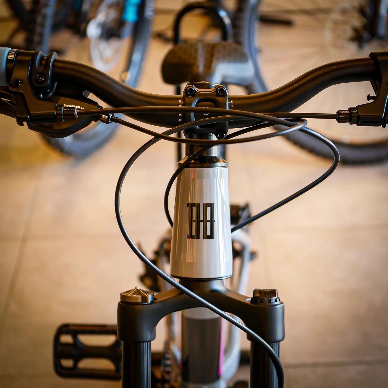 Bicicleta MTB Dominate Kids Aro 24" Grey - Image 6