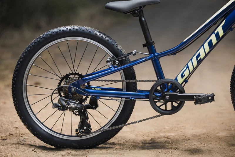 Bicicleta Niño Giant Talon 20 Lite My24 Eclipse - Image 9