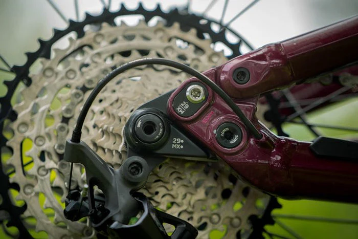 Bicicleta Polygon Collosus N9 Purple - Image 4