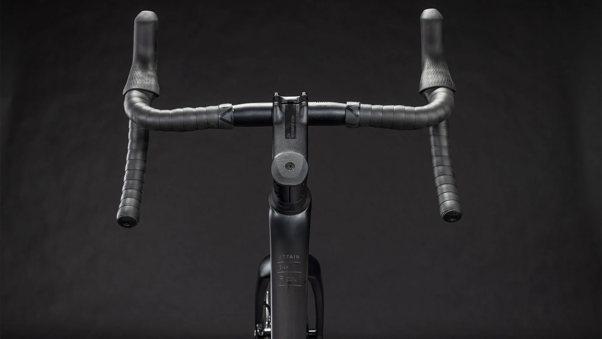 Bicicleta Ruta Cube Attain C:62 Race blackline - Image 6