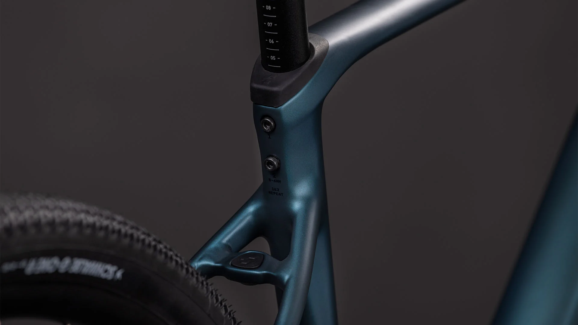 Bicicleta Ruta Cube Nuroad Race Royalgreen´n´Black - Image 2