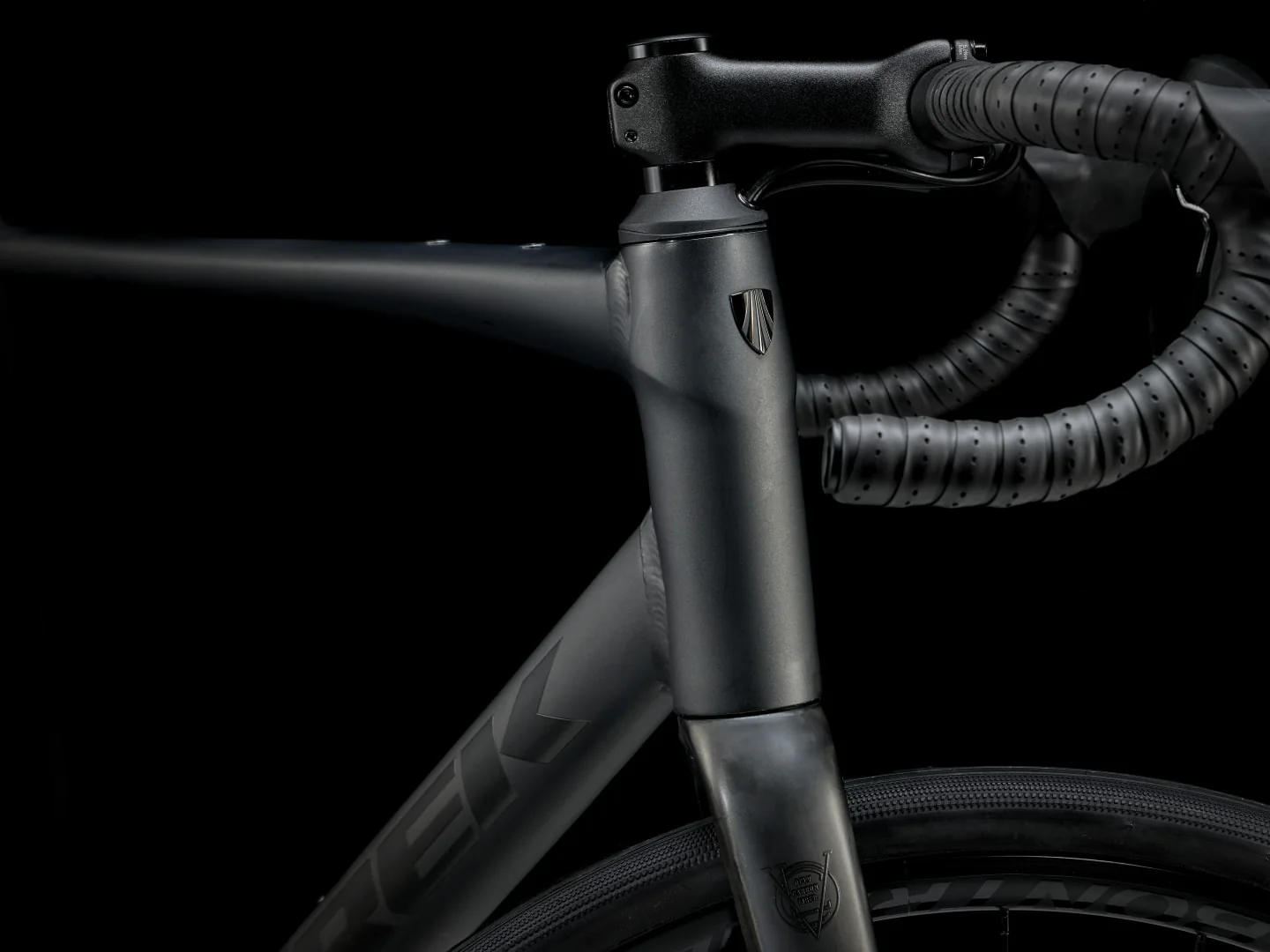 Bicicleta Ruta Trek Domane AL 2 Gris Oscuro 4ta Gen - Image 4