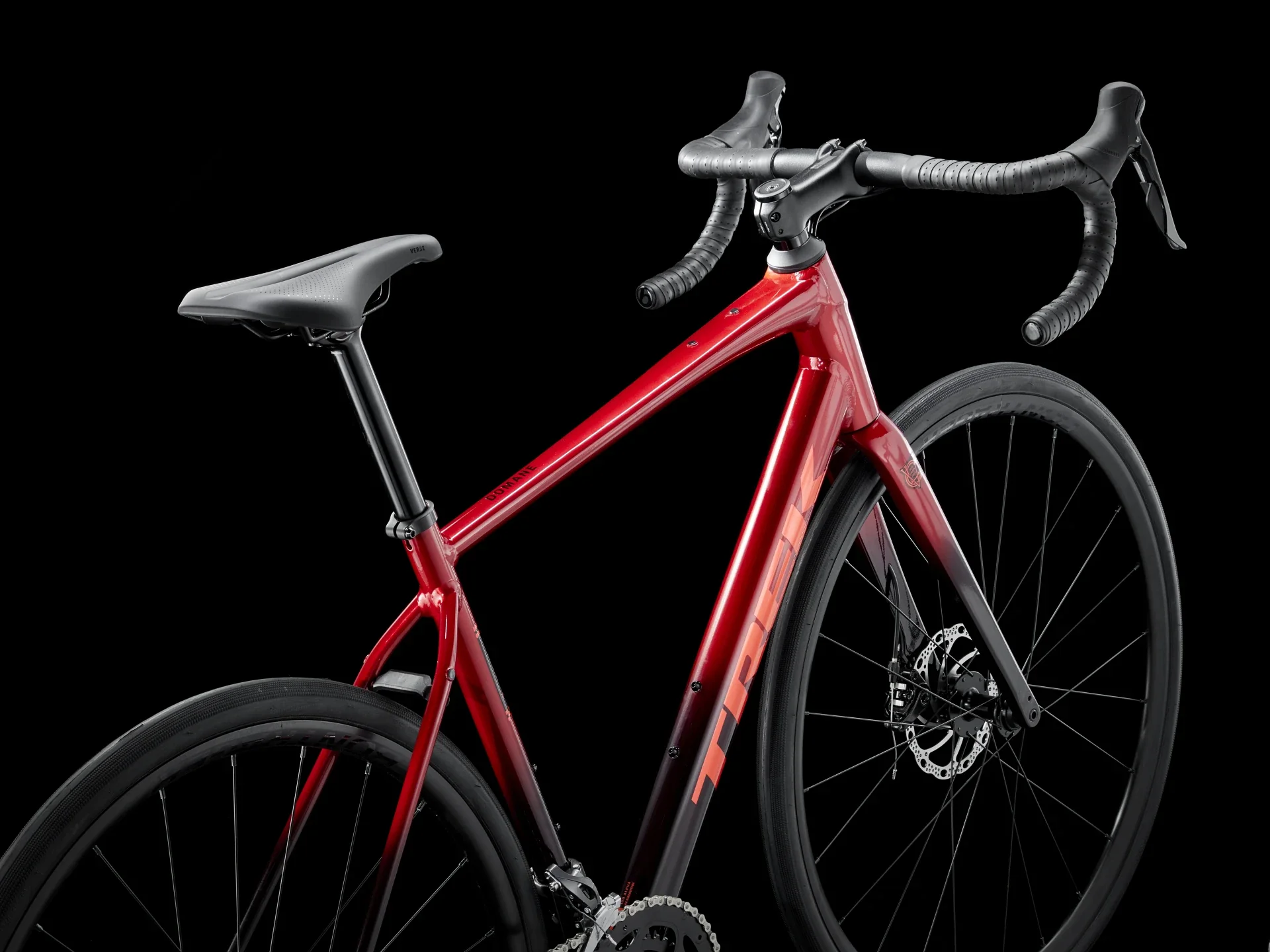 Bicicleta Ruta Trek Domane AL 2 Rojo 4ta Gen - Image 3