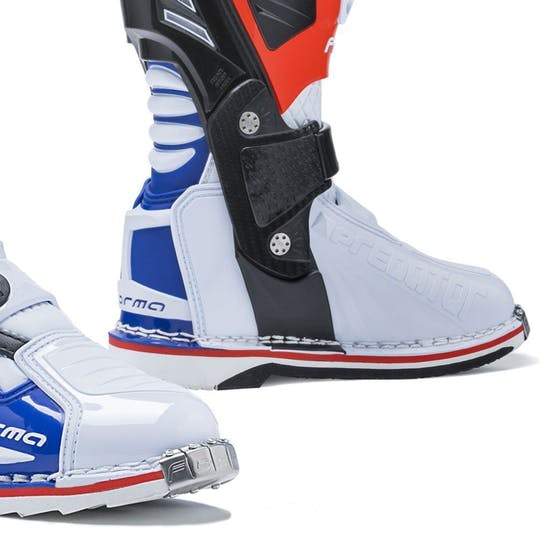 Botas Forma Predator 2.0 White/Red/Blue - Image 3