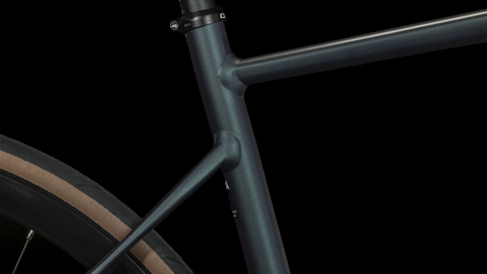 Bicicleta Ruta Cube Attain Azul Oscuro Aro 700c - Image 5