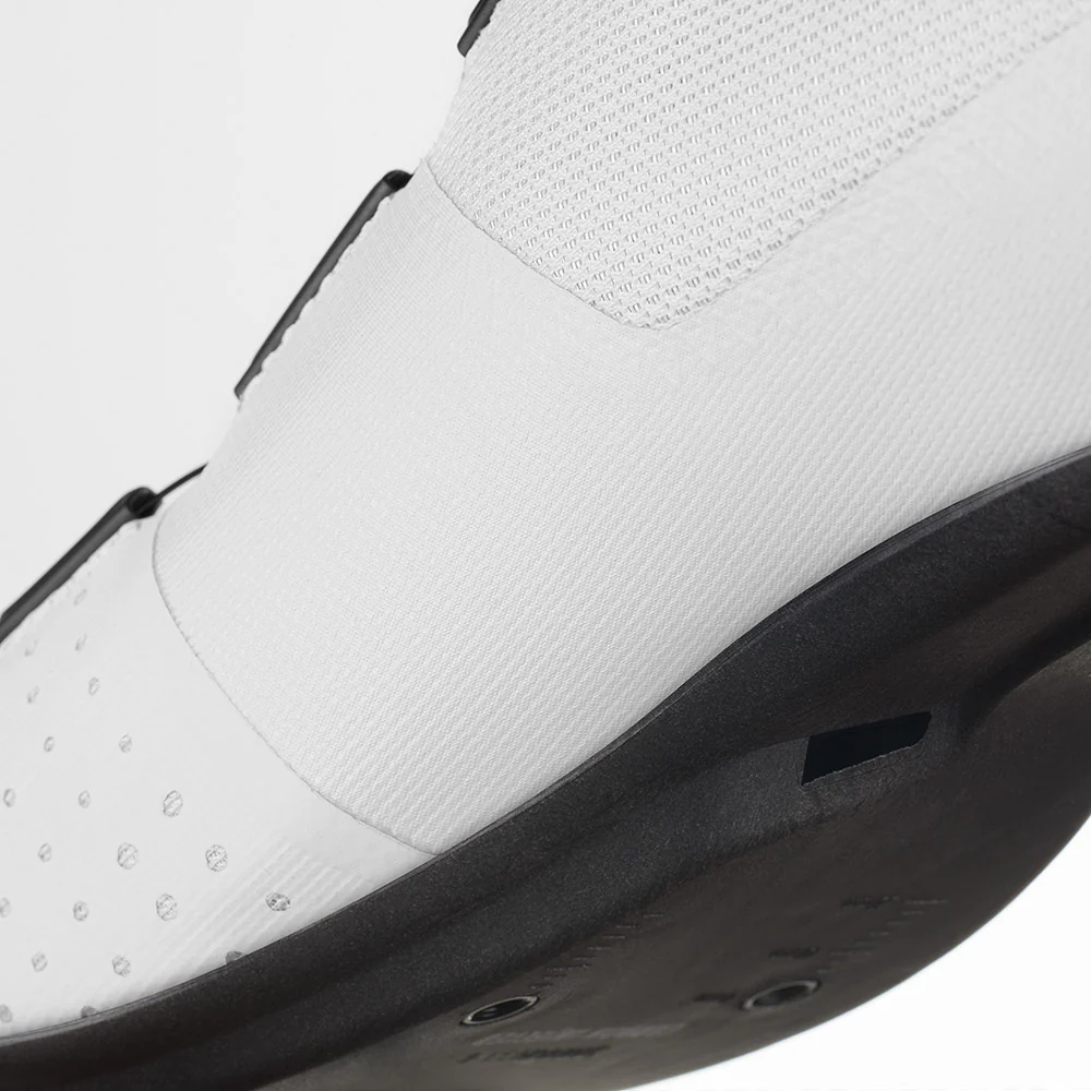 FIZIK Zapatillas de Bicicleta Overcurve R4 Wide | Blanco - Image 4