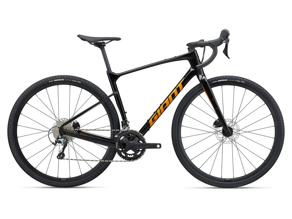 Giant Bicicleta Gravel Revolt Advanced 3 MY24 Metallic Black