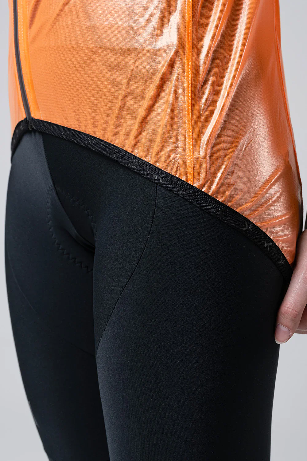 Chaqueta Ligera Gobik Impermeable Pluvia 2.0 Unisex Blazing Orange - Image 3
