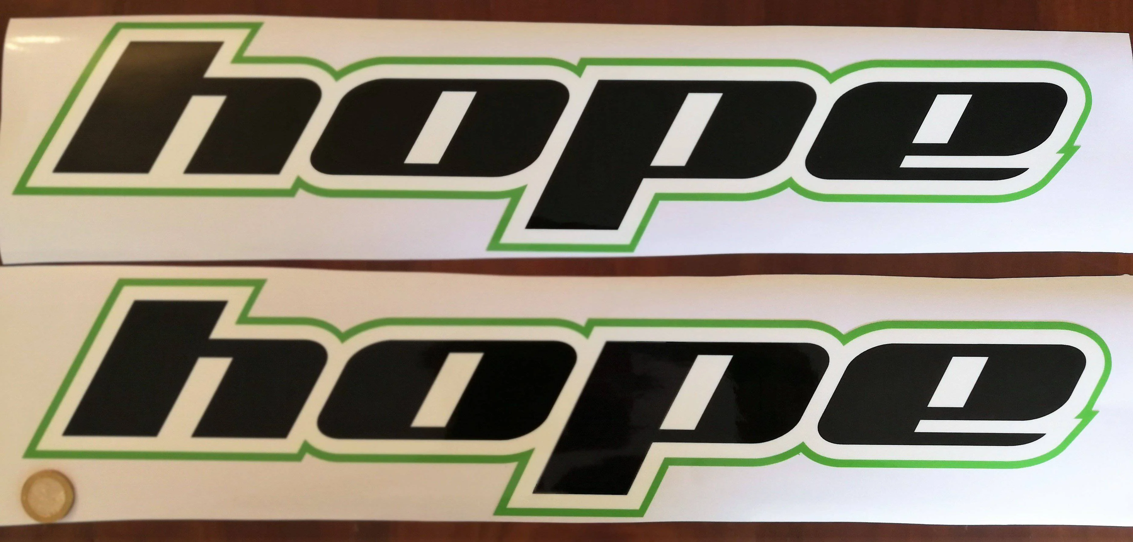 Hope Sticker troquelado 48cm