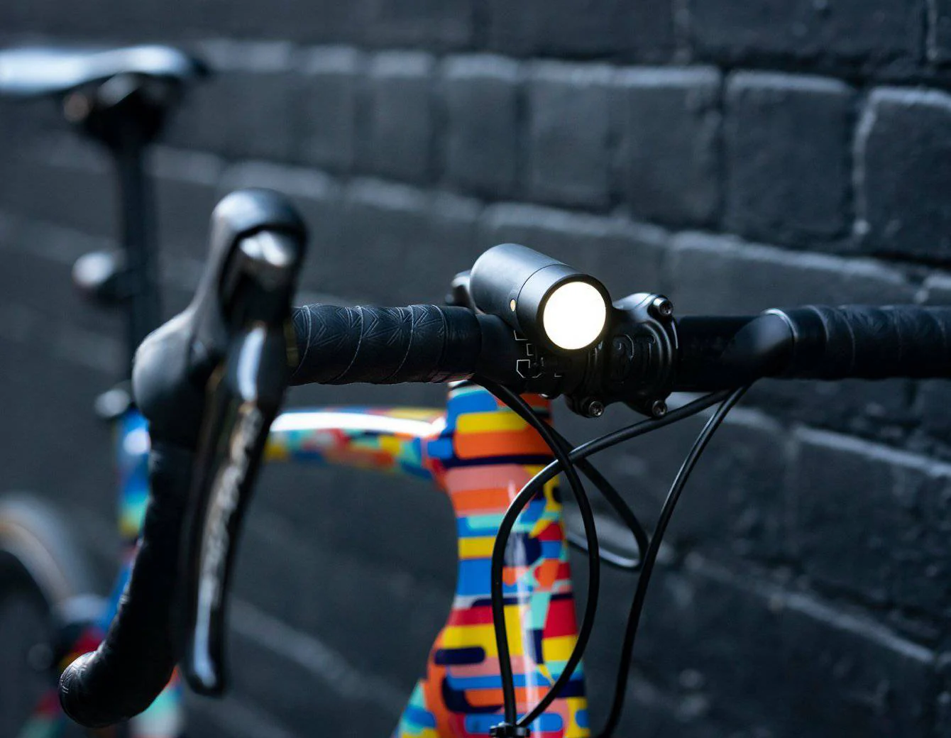 Luces Delantera Y Trasera Para Bicicleta Plug Twin Pack Black Knog - Image 4