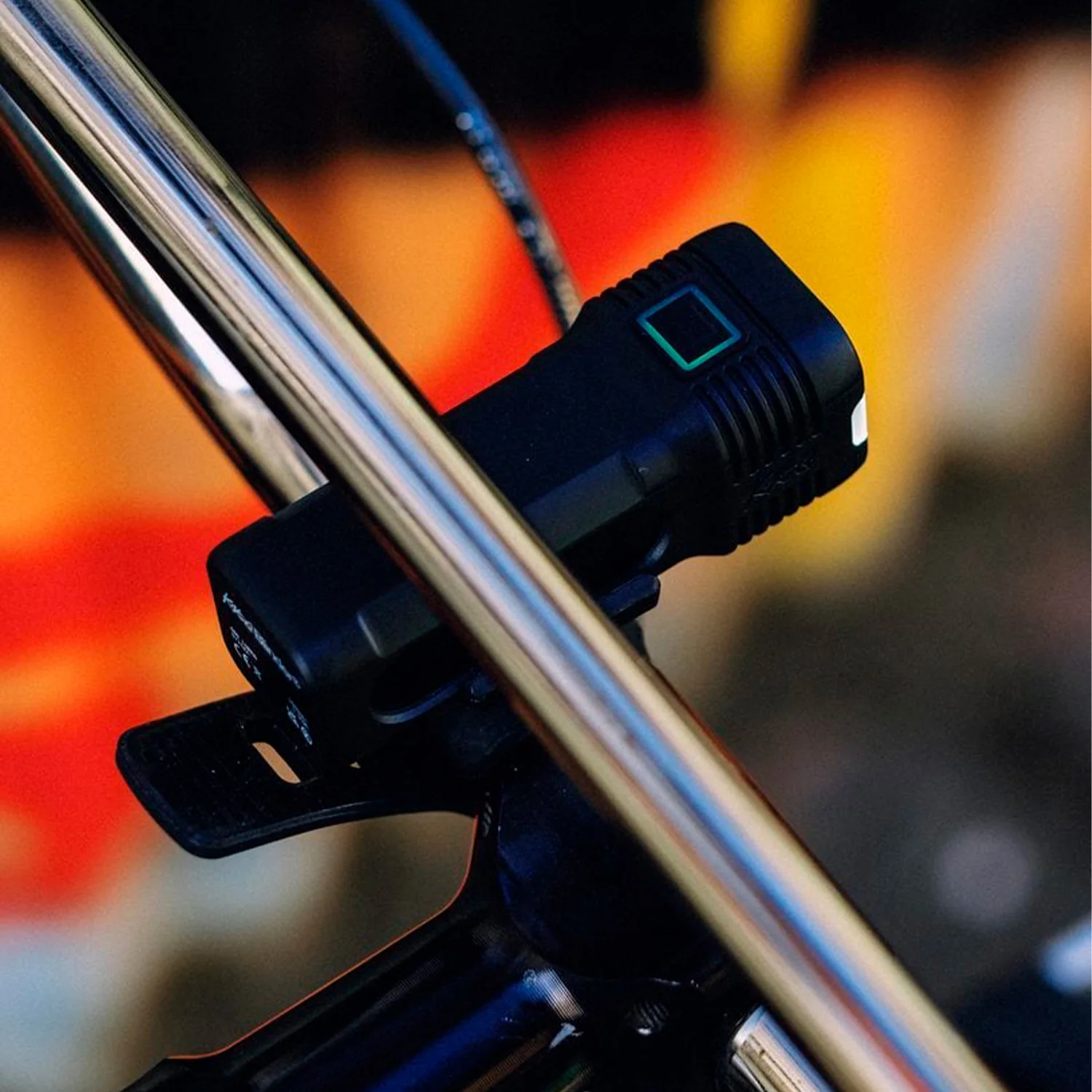 Luz Trasera Knog Bicicleta Blinder Pro 400 LM + Plus 20 LM - Image 5