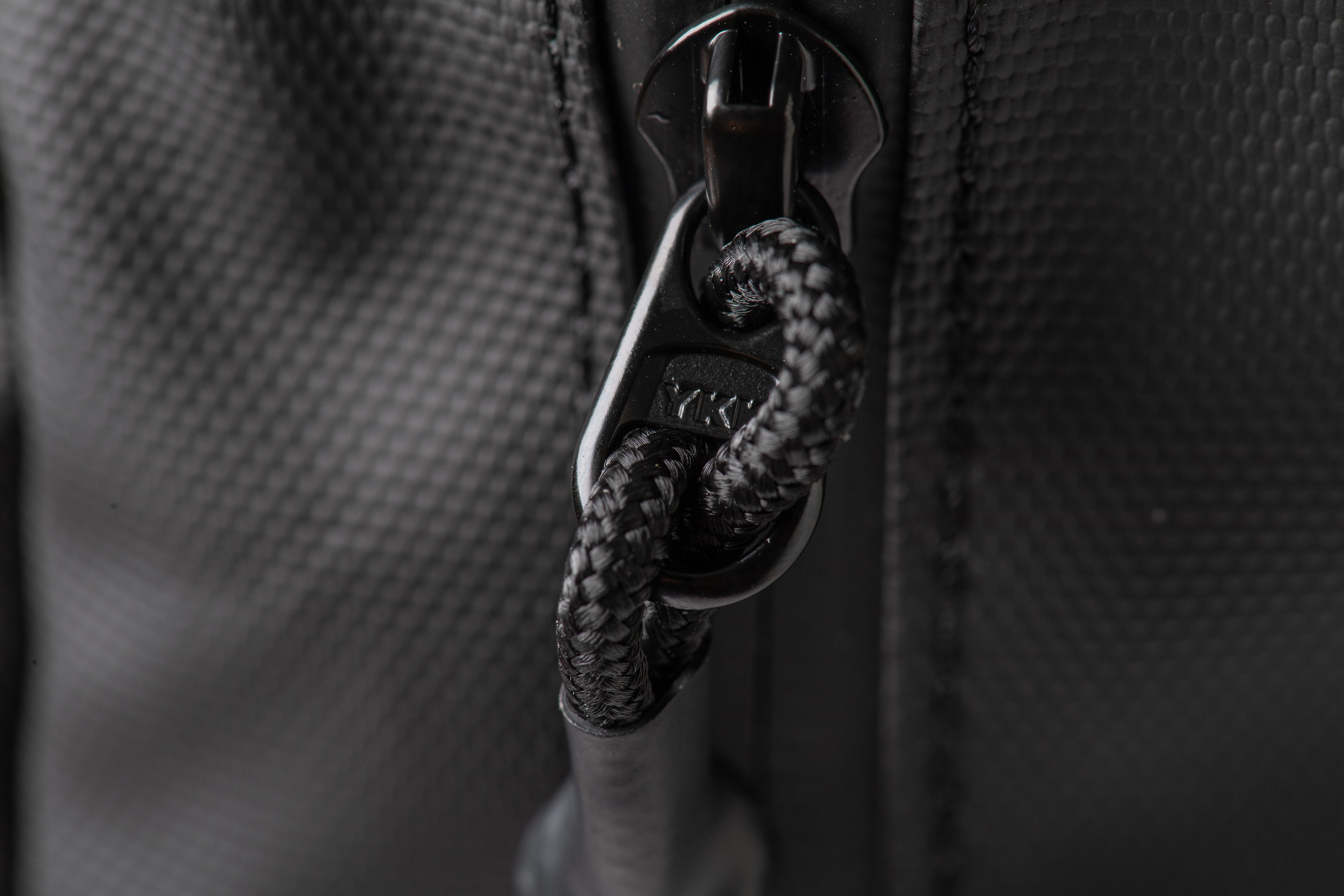 Mochila Roll On Top Carbon Black - Image 12