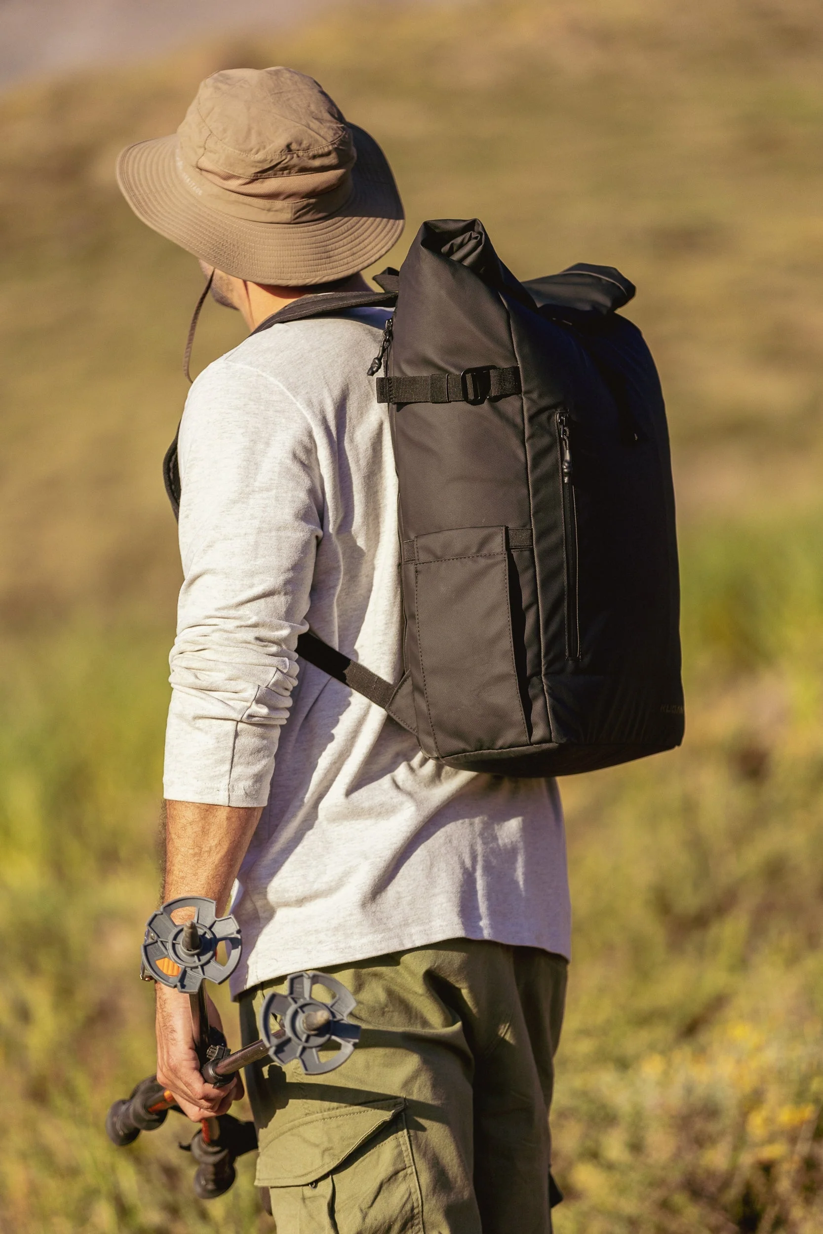 Mochila Roll On Top Carbon Black - Image 15