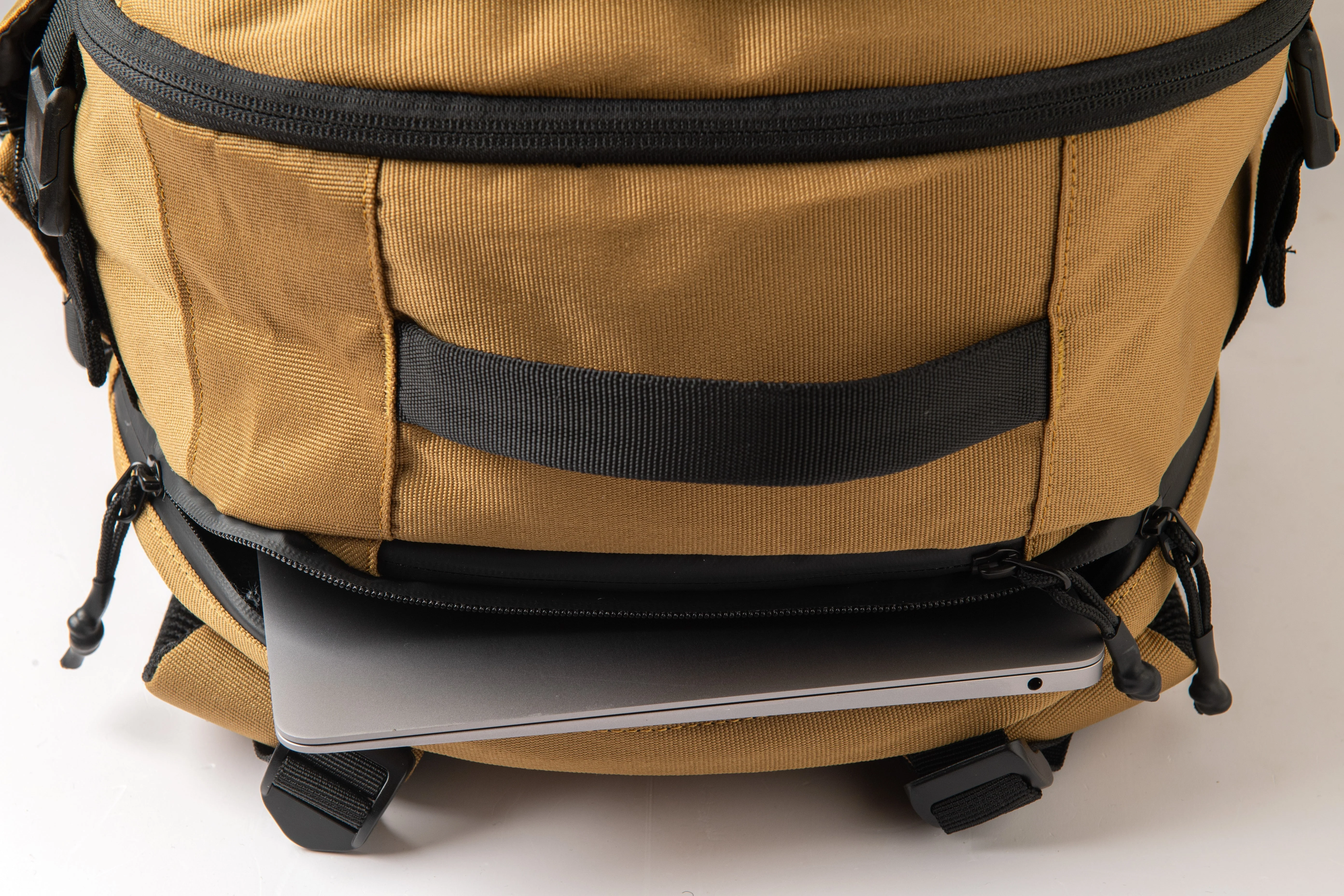 Mochila Traveler Mustard Yellow - Image 5