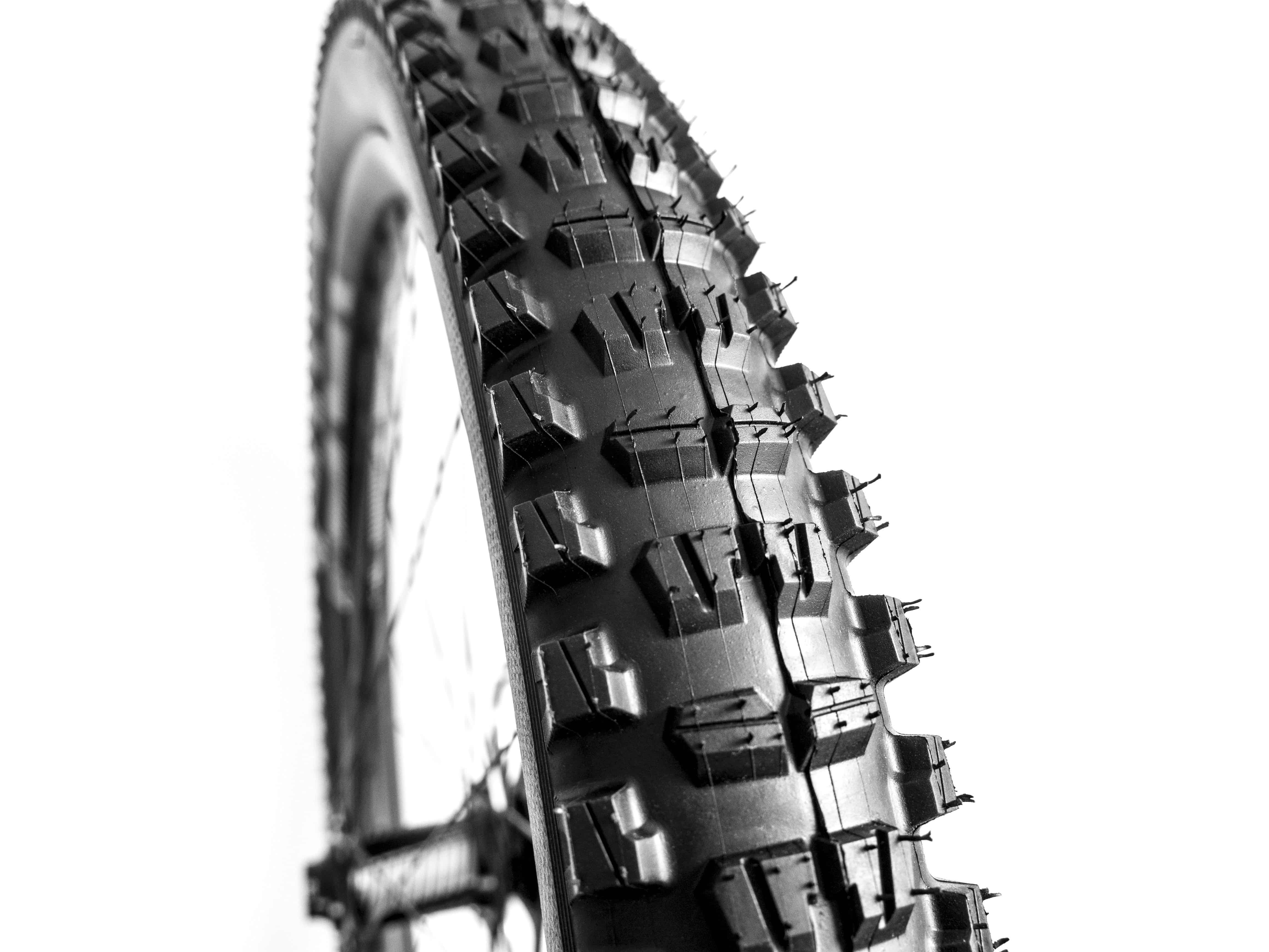 Neumatico Trs Plus Trail 27.5 X 2.4 Sing E.Thirteen