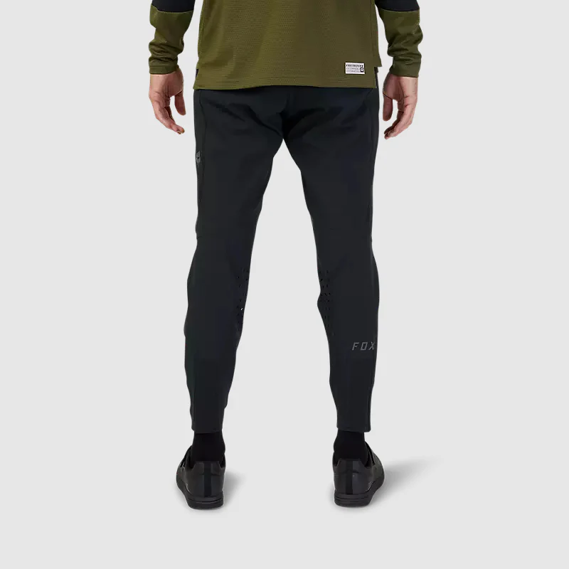Pantalon Bicicleta Defend Negro Fox - Image 4