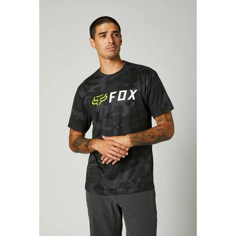 Polera Lifestyle Apex Tech Negro Camo Fox Racing
