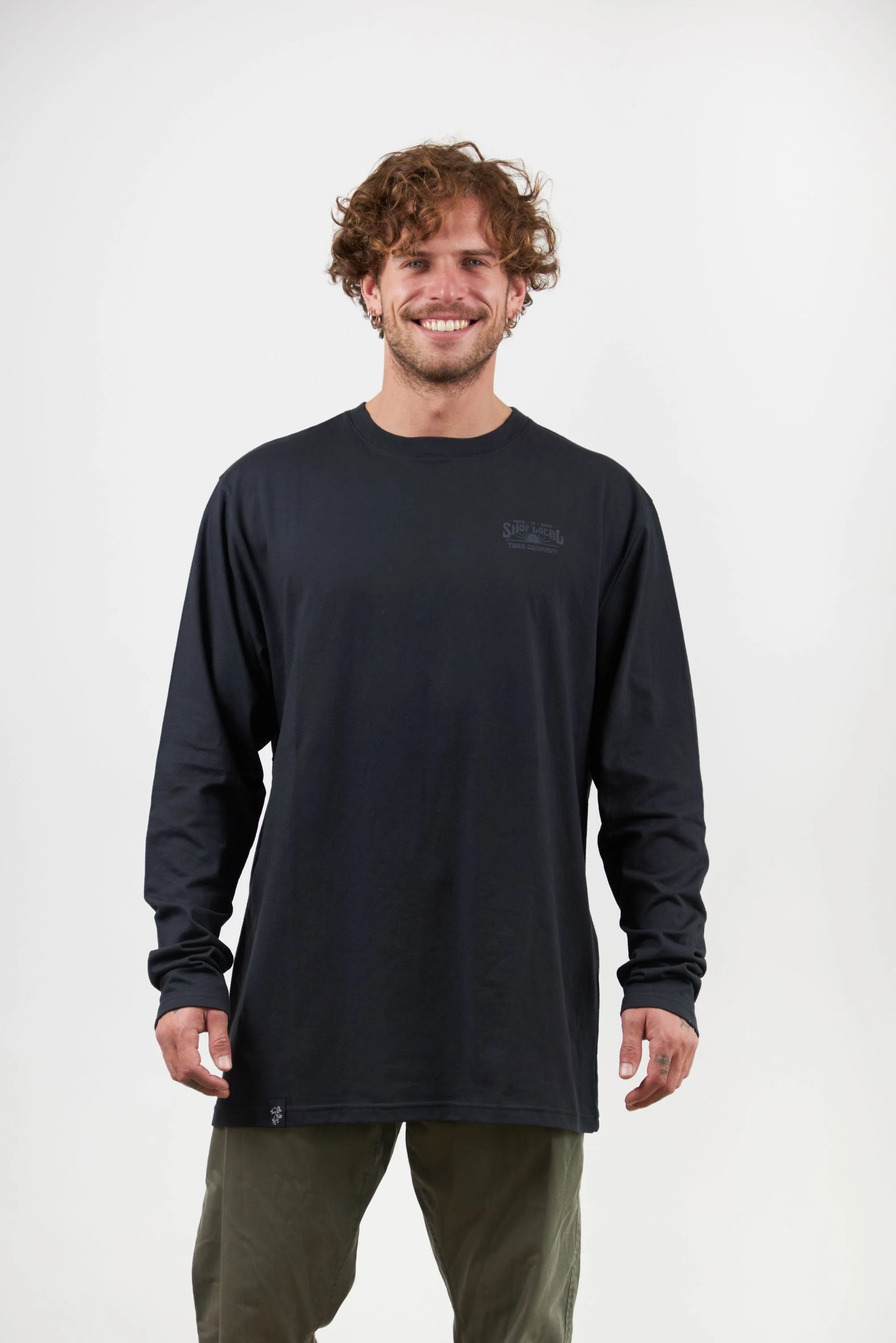 Polera Manga Larga Hombre Negra Shop Local - Image 2