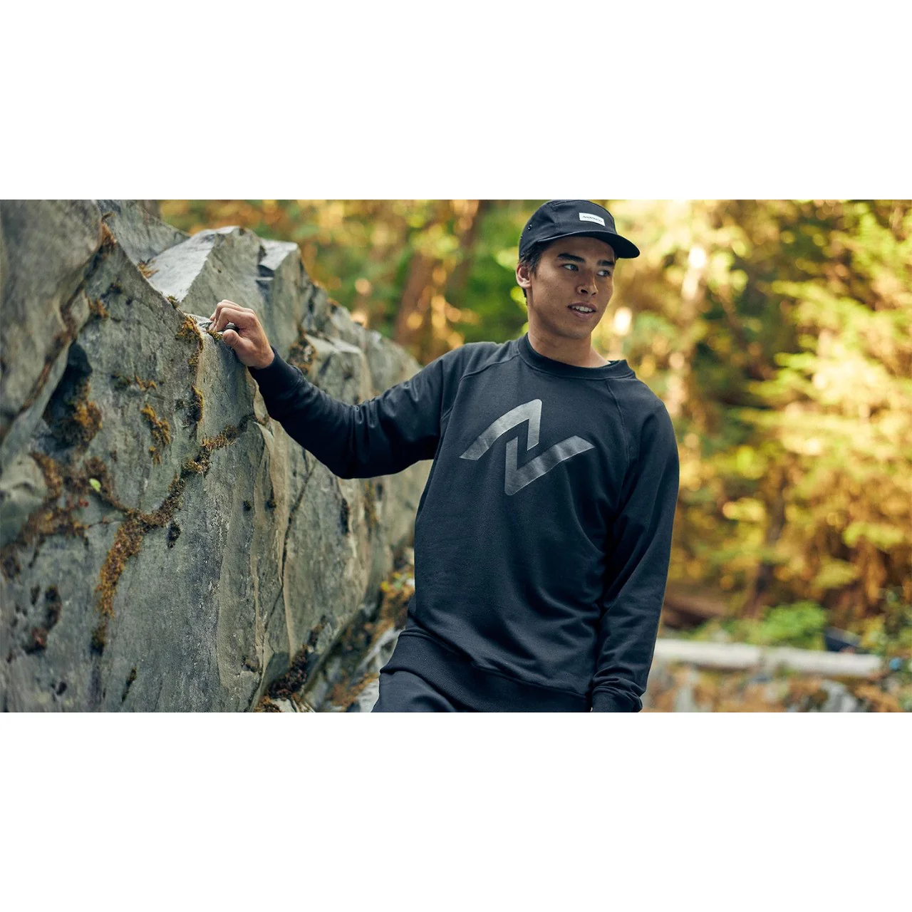 Poleron Lifestyle Icon Crew Negro Norco - Image 2