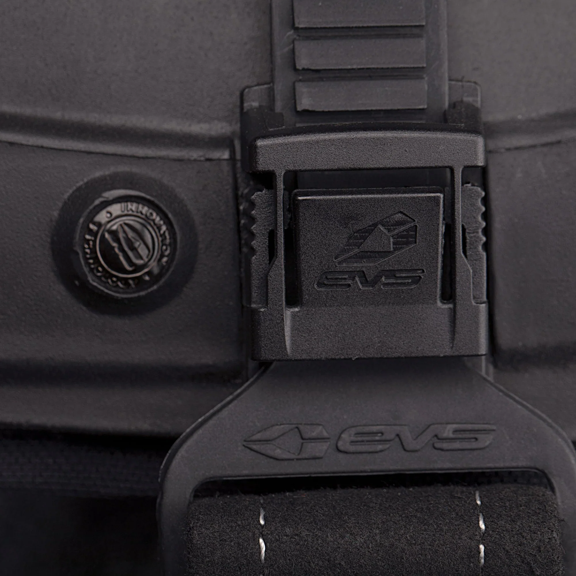 Rodillera EVS RS9 - Image 5