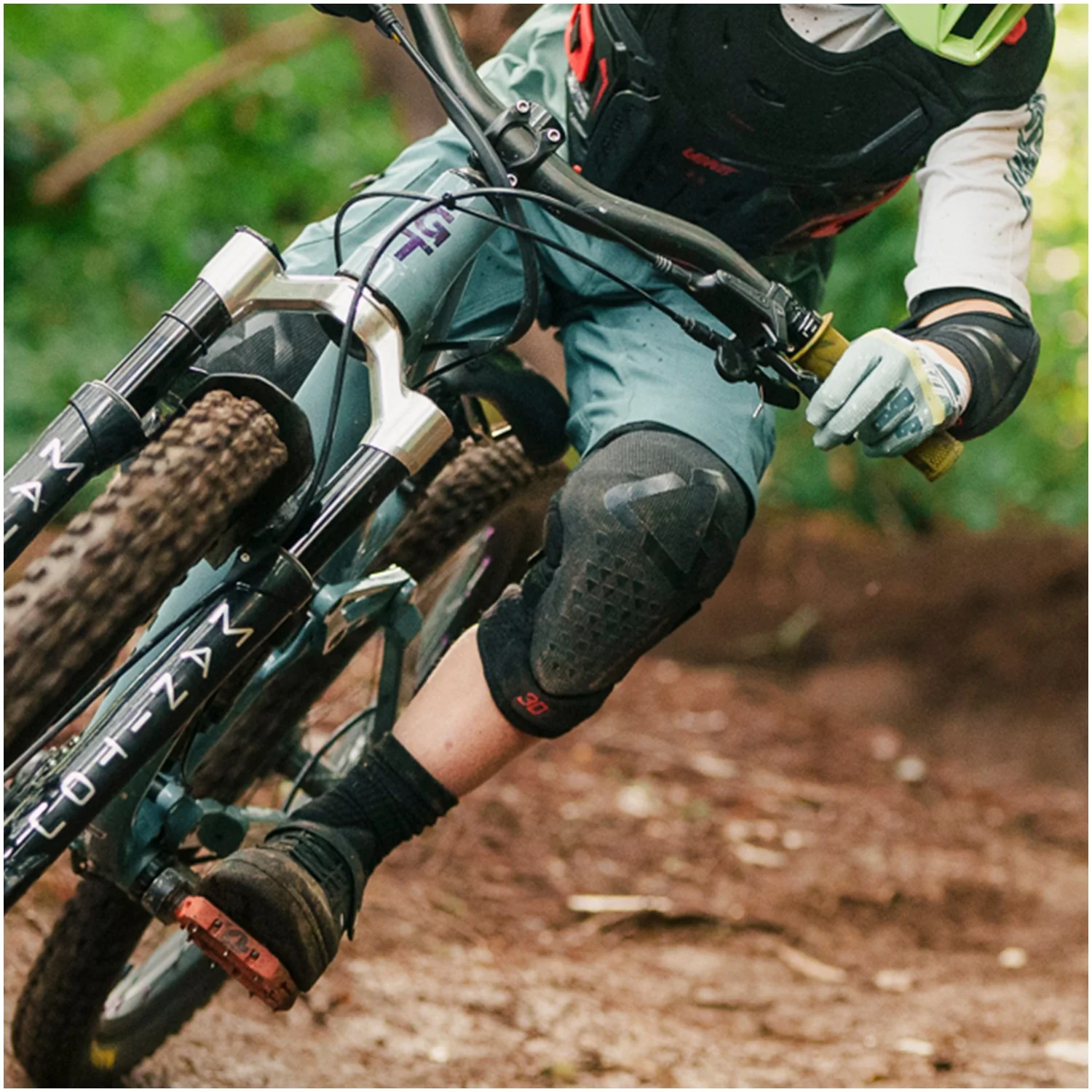 Rodilleras Leatt MTB Infantil JR 3DF 5.0 EVO Negro - Image 4