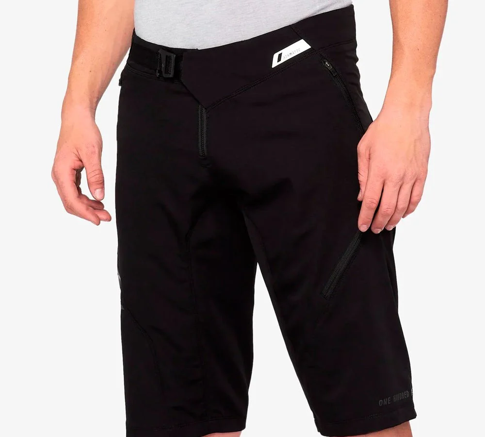 Short para MTB modelo Airmatic Black | 100 Percent