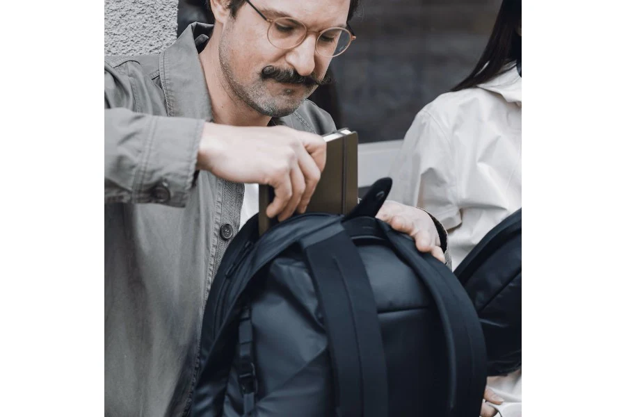 Thule Mochila Tact 21L Negra - Image 6