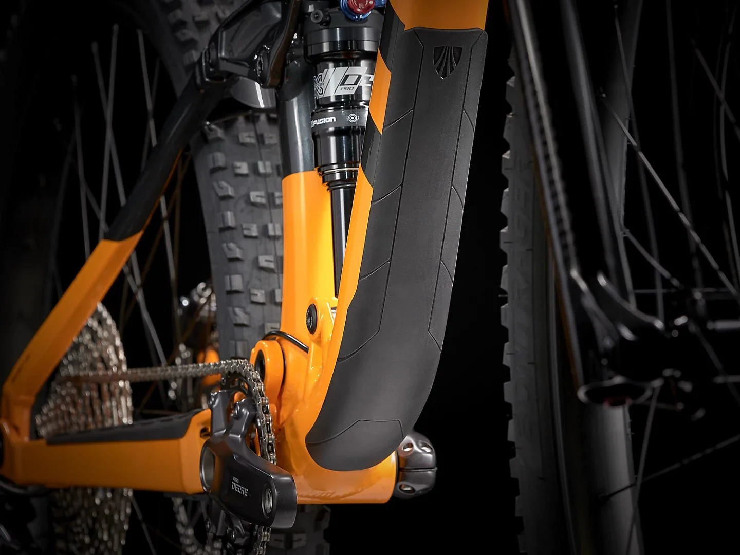 Bicicleta Enduro Trek Fuel EX 5 Gris-Amarillo 5ta Gen - Image 9