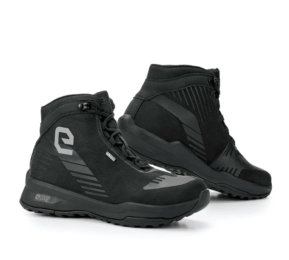 Zapato urbano para moto modelo Town WP Black | Eleveit